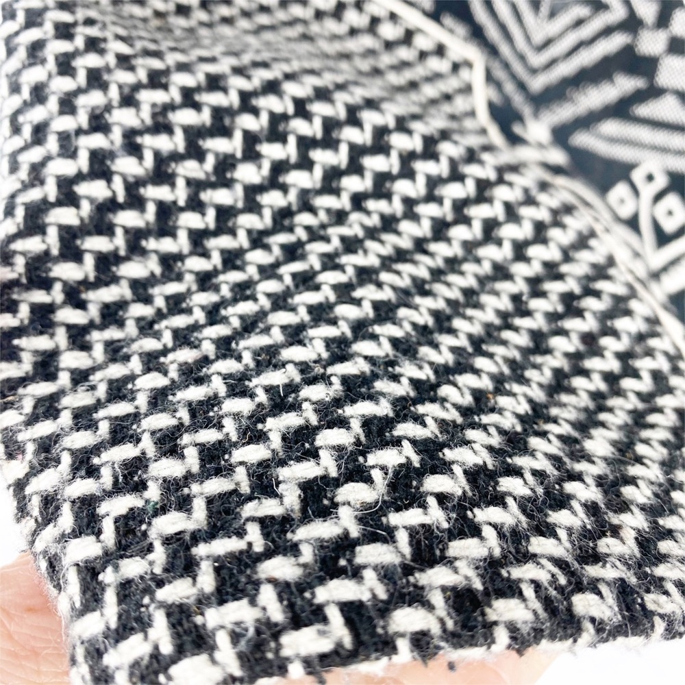 LUSTER Wool Knit Aztec Print Mini Skirt Size Small - Picture 3 of 7